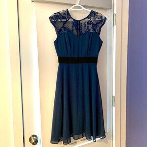 Elise Ryan Midi Dress With Sweetheart Lace Top - Navy/Black - Size 6 (US)